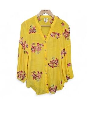 Fig and Flower Yellow Embroidered Top L